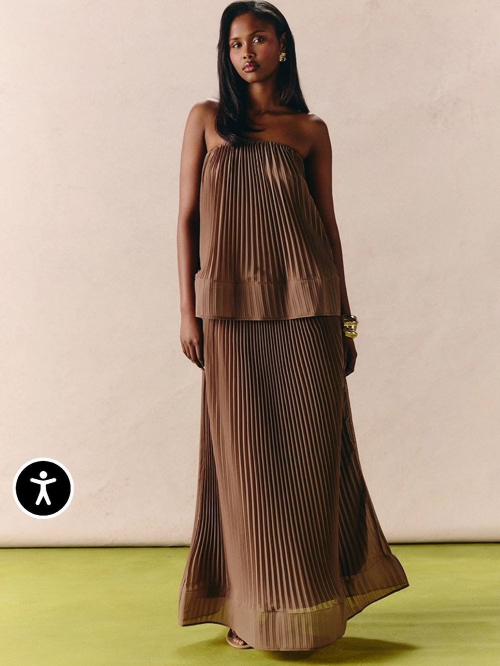 NWTPretty Little Thing Chiffon taupe pleated structured set